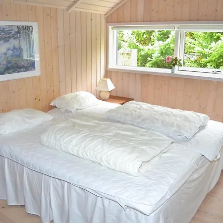 Hébergement de vacances Three-bedroom Holiday In *